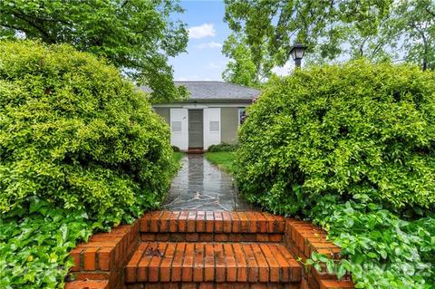 208 3rd St NE, Hickory, NC 28601 photo 29