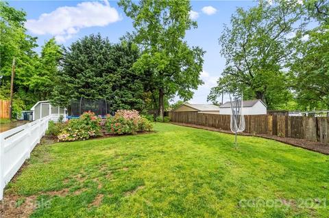 208 3rd St NE, Hickory, NC 28601 photo 23