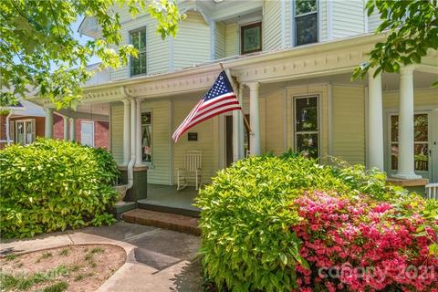 265 S Main St, Davidson, NC 28036 photo 1