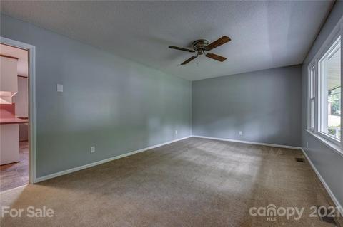 4418 Farmbrook Rd, Gastonia, NC 28056 photo 5