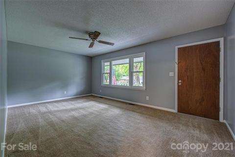 4418 Farmbrook Rd, Gastonia, NC 28056 photo 4