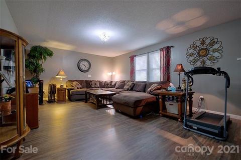 111 Singing Pine Dr, Clover, SC 29710 photo 6