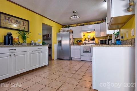 111 Singing Pine Dr, Clover, SC 29710 photo 8