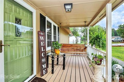 2590 Lewis Dr, Lancaster, SC 29720 photo 2