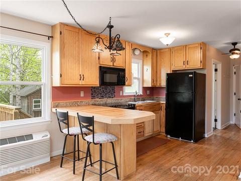 567 Bailey St, Mars Hill, NC 28754 photo 9