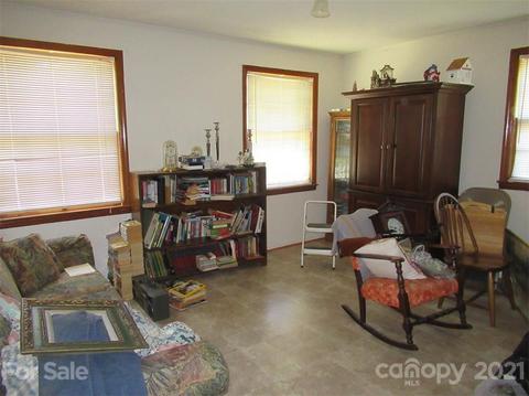 818 Setzer Dr, Conover, NC 28613 photo 20