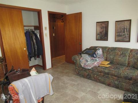818 Setzer Dr, Conover, NC 28613 photo 21