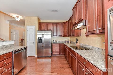 20128 Amy Lee Dr, Cornelius, NC 28031 photo 10