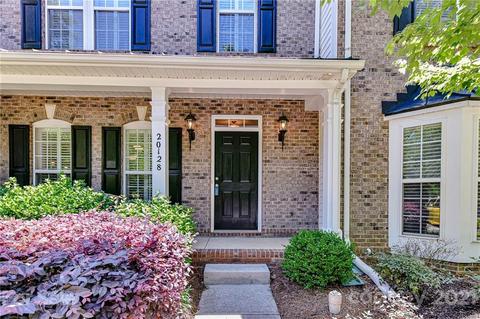 20128 Amy Lee Dr, Cornelius, NC 28031 photo 3