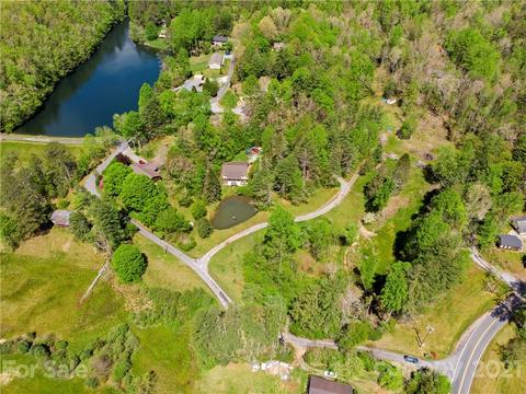 65 Pine Meadow Dr, Brevard, NC 28712 photo 4