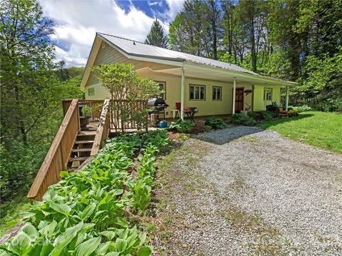 65 Pine Meadow Dr, Brevard, NC 28712 photo 2