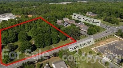 2001 Rocky River Rd, Charlotte, NC 28213