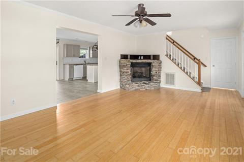 63 Phillipsville Loop, Canton, NC 28716 photo 7