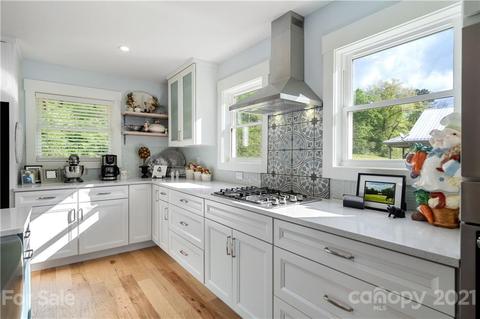 234 Light Waters Dr, Cullowhee, NC 28723 photo 4