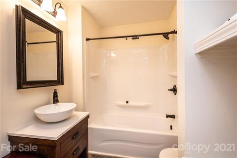 401 E Carpenter St, Maiden, NC 28650 photo 19