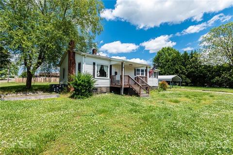 401 E Carpenter St, Maiden, NC 28650 photo 1