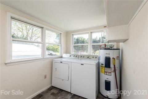 401 E Carpenter St, Maiden, NC 28650 photo 17