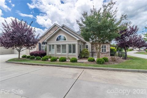 846 Ledgestone Ct, Tega Cay, SC 29708 photo 3