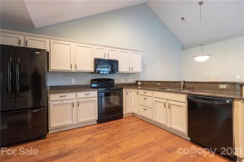 846 Ledgestone Ct, Tega Cay, SC 29708 photo 18