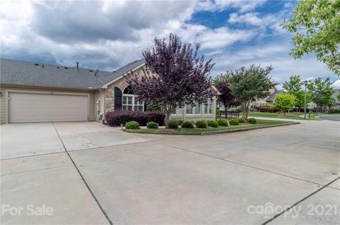 846 Ledgestone Ct, Tega Cay, SC 29708 photo 4