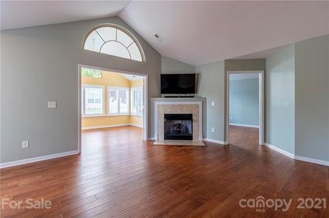 846 Ledgestone Ct, Tega Cay, SC 29708 photo 9
