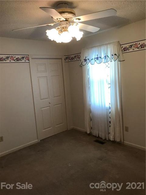 4920 Thoreau Dr, Conover, NC 28613 photo 8