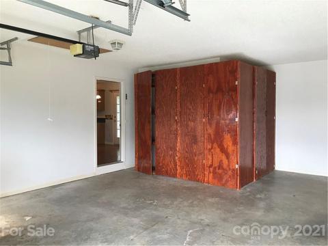 4920 Thoreau Dr, Conover, NC 28613 photo 2