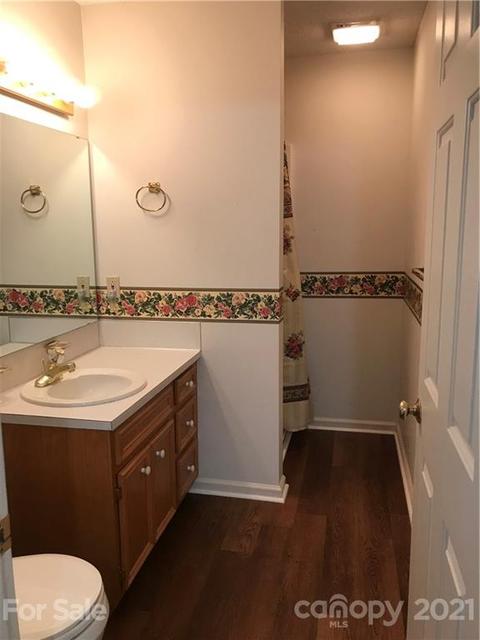 4920 Thoreau Dr, Conover, NC 28613 photo 4