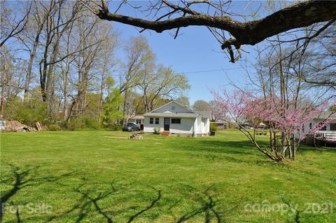 108 Wike Dr, Conover, NC 28613 photo 3