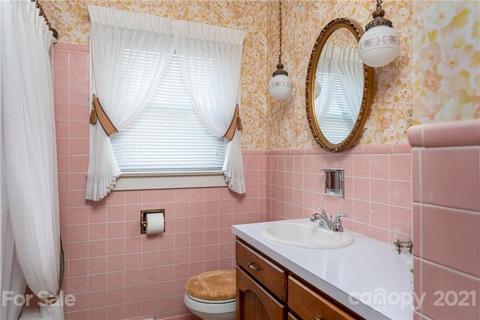 219 E Carpenter St, Maiden, NC 28650 photo 17