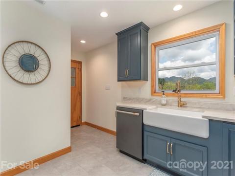 88 Dandelion Dr, Clyde, NC 28721 photo 12