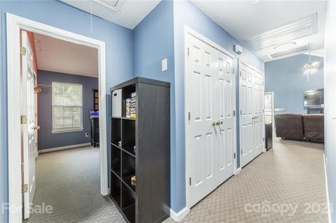 5752 Oak Dr, Charlotte, NC 28216 photo 16