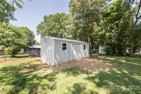 5752 Oak Dr, Charlotte, NC 28216 photo 30