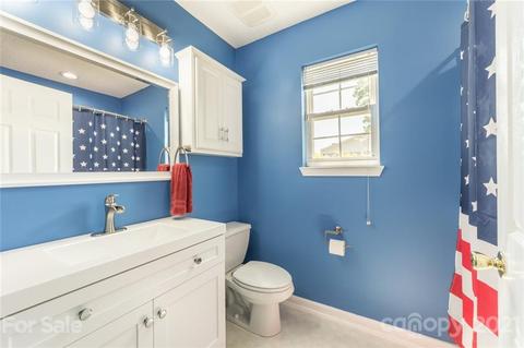5752 Oak Dr, Charlotte, NC 28216 photo 21