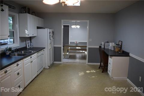 338 Pleasant View Dr, Marion, NC 28752 photo 12