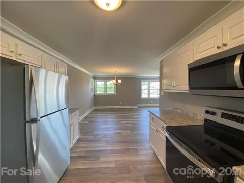 1041 Darlene Blvd, Lancaster, SC 29720 photo 4