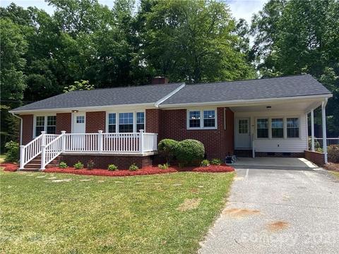 1041 Darlene Blvd, Lancaster, SC 29720 photo 2