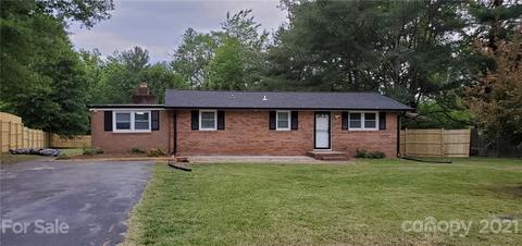 1708 Prestige Dr, Newton, NC 28658 photo 1