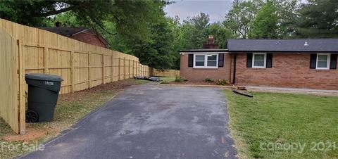 1708 Prestige Dr, Newton, NC 28658 photo 2