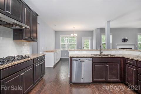 21904 Torrence Chapel Rd, Cornelius, NC 28031 photo 4