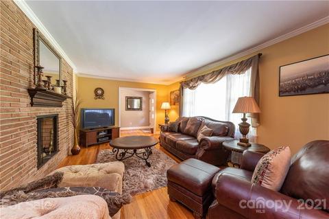 905 Forest Dr, Lancaster, SC 29720 photo 8