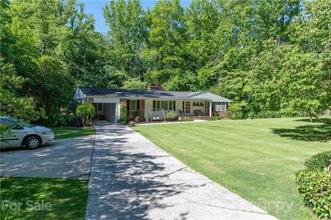 905 Forest Dr, Lancaster, SC 29720 photo 1