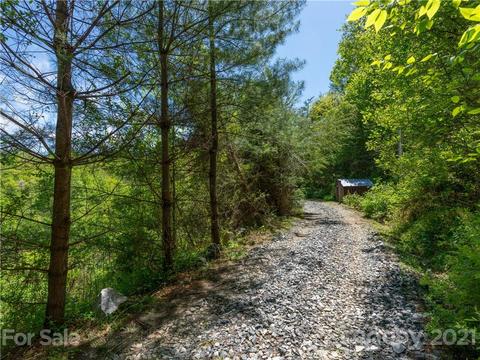 657 Sprinkle Branch Rd, Marshall, NC 28753 photo 11