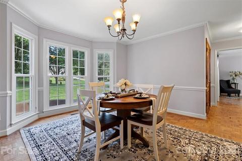 14401 Hackamore Dr, Matthews, NC 28105 photo 4