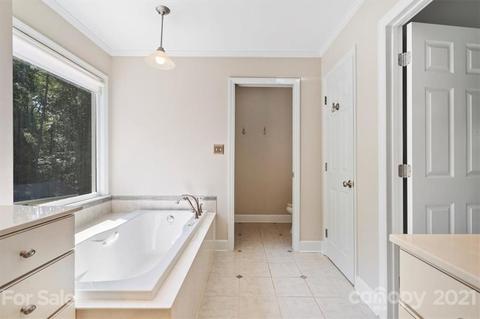 14401 Hackamore Dr, Matthews, NC 28105 photo 15