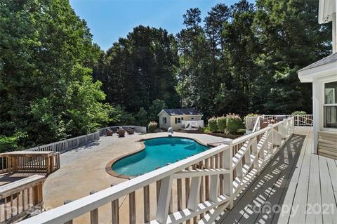 14401 Hackamore Dr, Matthews, NC 28105 photo 18