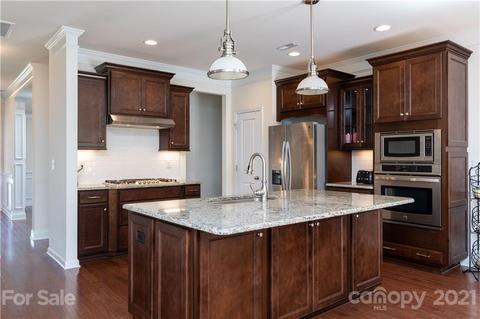 104 Poplin Pl, Clover, SC 29710 photo 7
