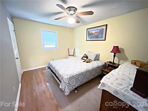 5097 Clearview Ct, Conover, NC 28613 photo 11