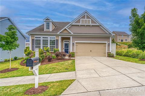3431 Streamside Dr, Davidson, NC 28036 photo 1