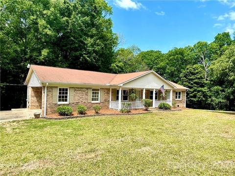 1237 Hershel Plyler Rd, Lancaster, SC 29720 photo 2